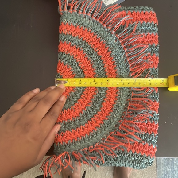 COPY - Universal thread Woven women’s clutch 👛 - Picture 4 of 12